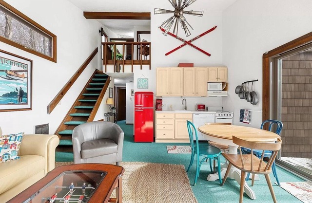 Lakefront Vintage Chalet Surrounded by Lush Forest + Boats, Kayaks, Retro Games