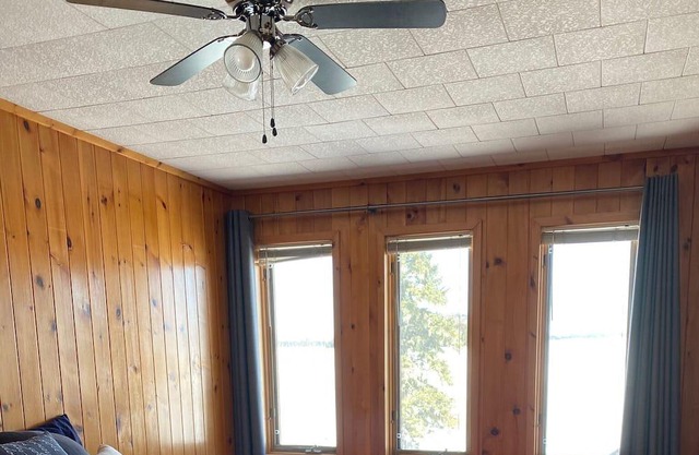 Lakehouse105 cottage