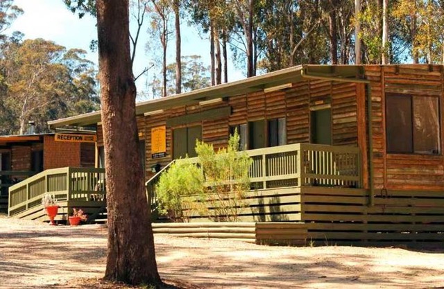 Lakes Entrance Log Cabins