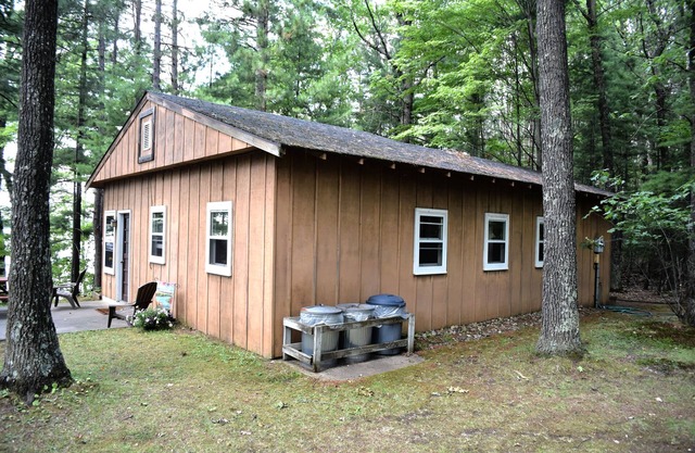 Cabaña junto al lago de 1 habitación, capacidad para 4+