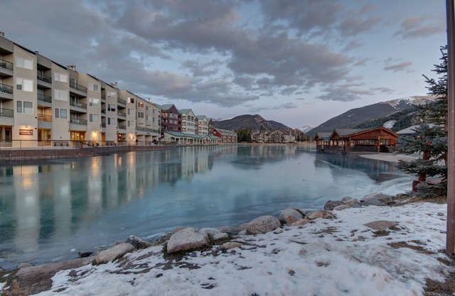 Lakeside 1481 by SummitCove Vacation Lodging