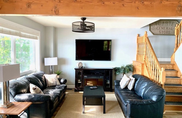Lakeside Haven - Propiedad de 4 estaciones - Cordova Lake, Havelock Ontario