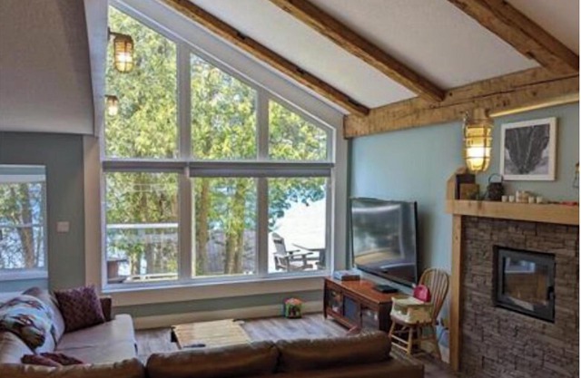 Lakeside Bliss - a waterfront dream