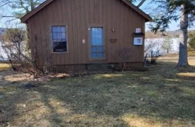 Lakeside cabin on Rust Pond CPA