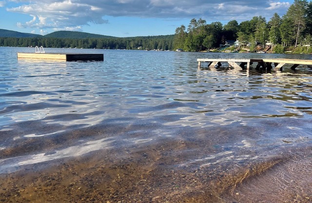 Lakeside Vacation Cottage