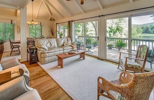Lakeside Cottage