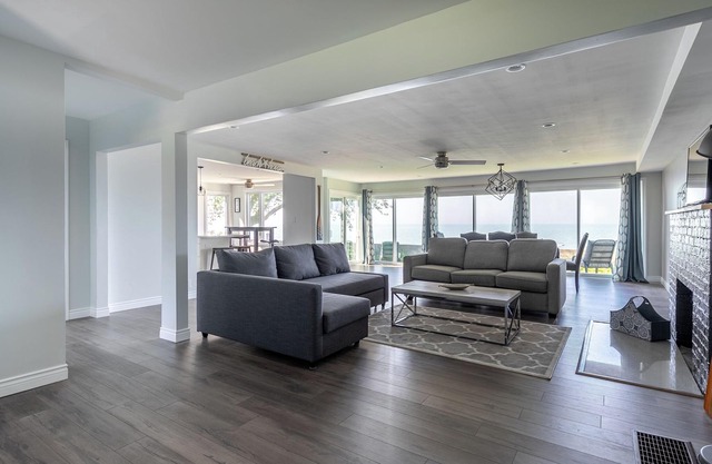 Lakeside home with 4 bedrooms and 2 baths!