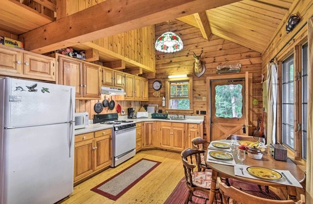 Lakeside Livin’: Cozy Cabin Steps to Sebec Lake!