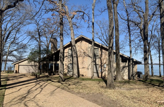 Lakeside Paradise at Cedar Creek Lake
