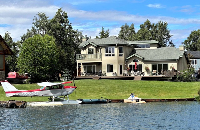 Lakeside privada Casa de 4 dormitorios en el sur de Anchorage, Con El Barco disponibilidad.