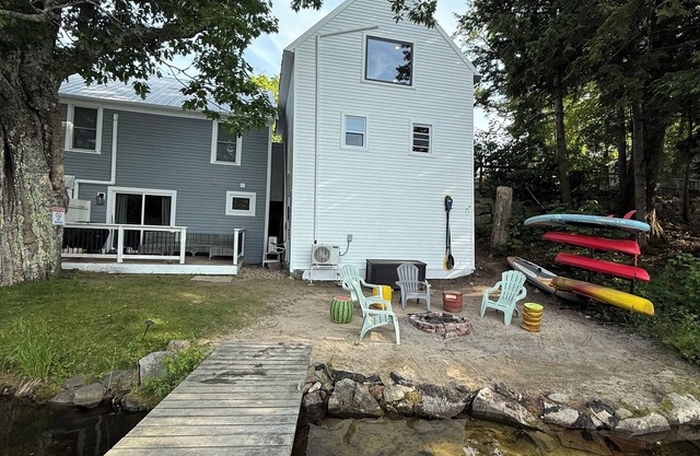 Lakeside Private Dock Beach 5bedGame Room Kayak+SUP Fish SwimDock AC BBQ Firepit