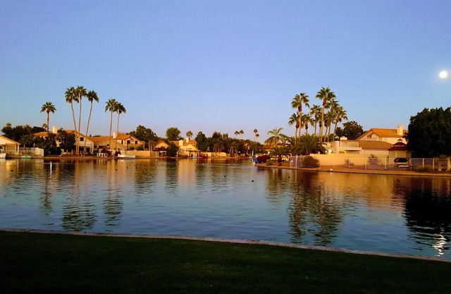 NUEVO REMODEL LUJOSO LAKESIDE RETREAT MINUTES FROM SPRING TRAINING
