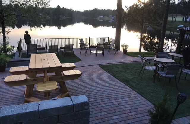 Lakeside Retreat