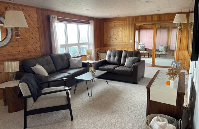 "Lakeview" 4 Bed-2 Bath Ackerman Acres Resort
