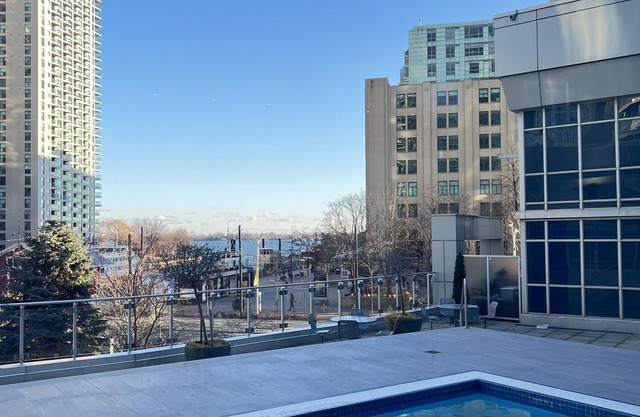 Lakeview Condo with A Lot to Offer!