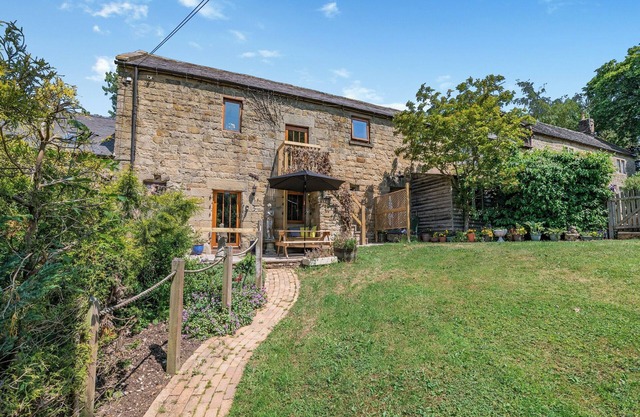 Lakeview Cottage - UK44099
