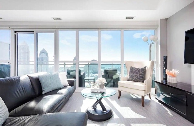 LakeView Oasis