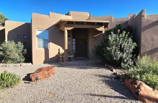 Lakeview Oasis; Your Home away from Home