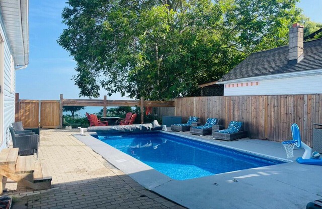 Lakeview Villa Retreat