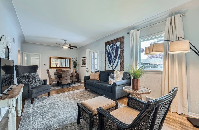 Lakewood Gem Near Red Rocks, Parks & More