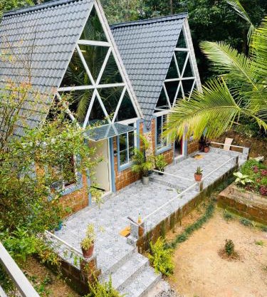 LAKSHMI NIKUNj Estate Stay