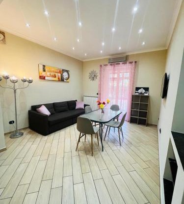 Lalla Home