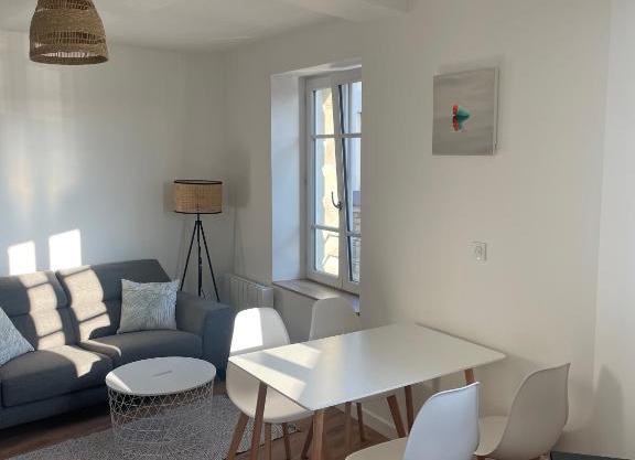 Lamballe plein centre, superbe appartement 1er étage