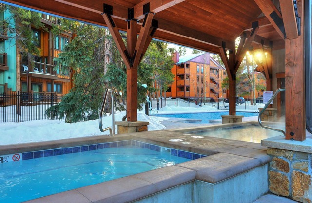 Lances West 13 1 Bedroom Condo by RedAwning