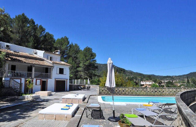 Villa con piscina privada, wifi, aire acondicionado y vistas a montaña ideal para familias y parejas - WiFi Gratis