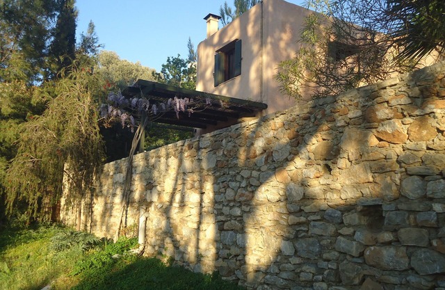 Landhaus Achladia encantada con jardín, vistas al mar, la tranquilidad y puestas de sol