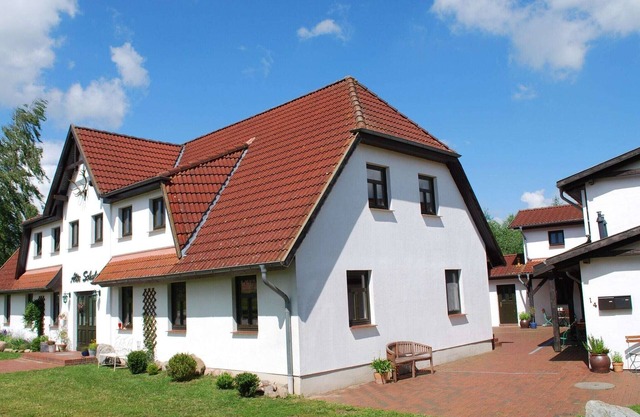 Landhaus mit Schwimmbad en Dargun