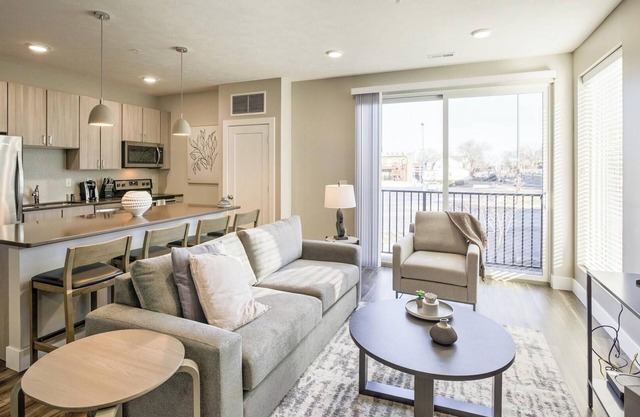 Landing at Vanguard - 1 Bedroom in Newberry