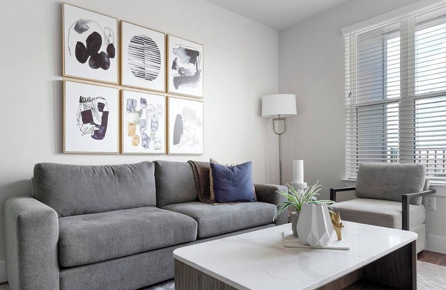 Landing at La Tierna - 1 Bedroom in Northwest Side