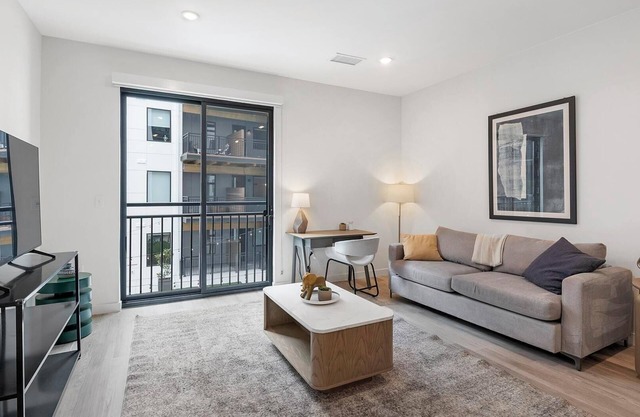 Landing at 1510 Belleville - 1 Bedroom in Scott...