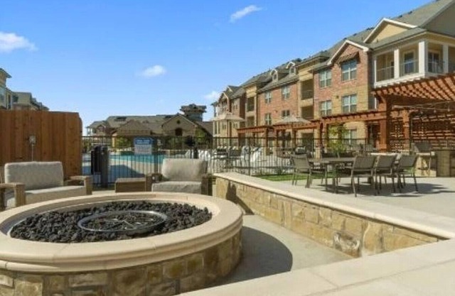 Landing at Auberge of Burleson - 1 Bedroom in Downtown Burleson