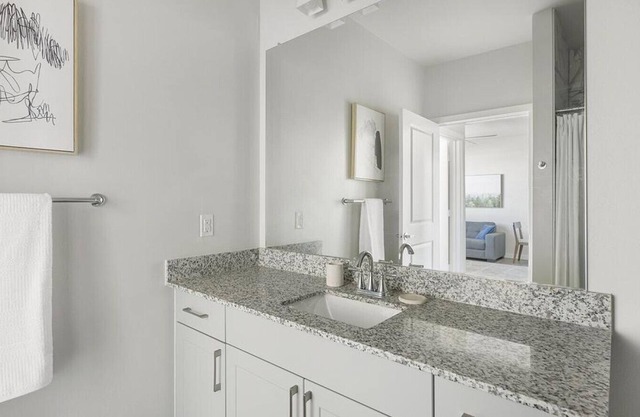 Landing at Bellrock Memorial - 1 Bedroom in Northwest Houston