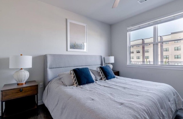 Landing at Bellrock Memorial - 1 Bedroom in Northwest Houston