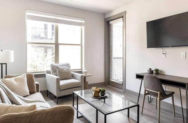 Landing at Bridge at McKinney - 1 Bedroom in Do...