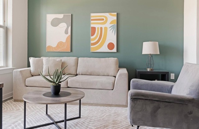 Landing at Cadence Sugar Hill - 1 Bedroom in Su...