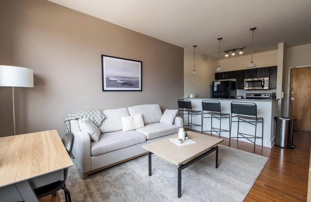 Landing at Cedar Broad - 1 Bedroom in Upper Sho...