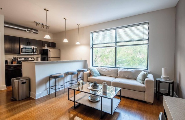 Landing at Cedar Broad - 1 Bedroom in Upper Sho...