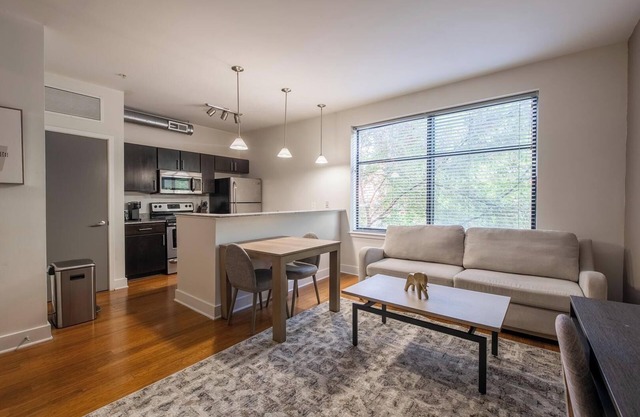 Landing at Cedar Broad - 1 Bedroom in Upper Sho...
