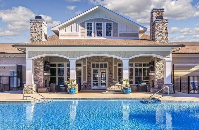 Landing at Crabtree Lakeside Residences - 1 Bedroom in Northwest Raleigh