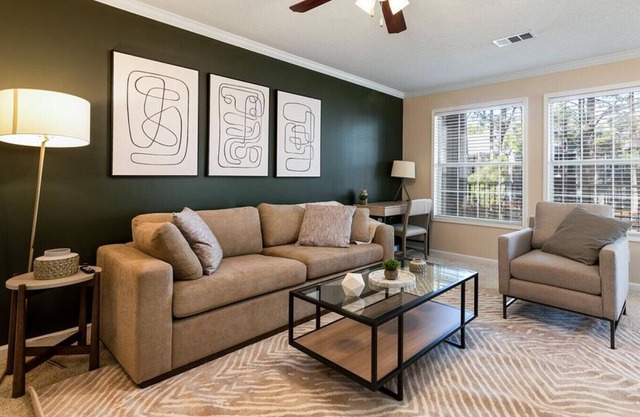 Landing at Crowne at James Landing Apartments - 2 Bedrooms in Downtown High Point