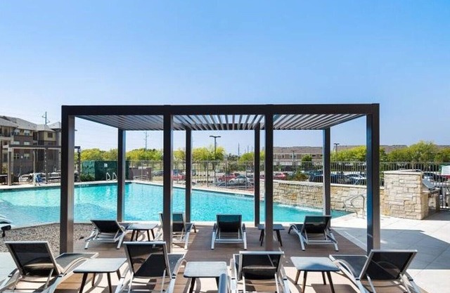 Landing at Discovery Park - 1 Bedroom in Downtown Denton