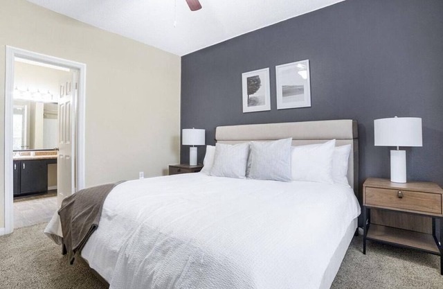 Landing at Enclave at Hartland - 2 Bedrooms in Tanbark