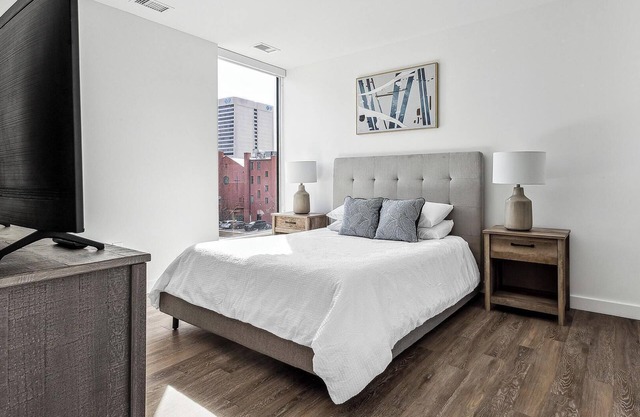 Landing at eXchange - 1 Bedroom in Downtown Det...
