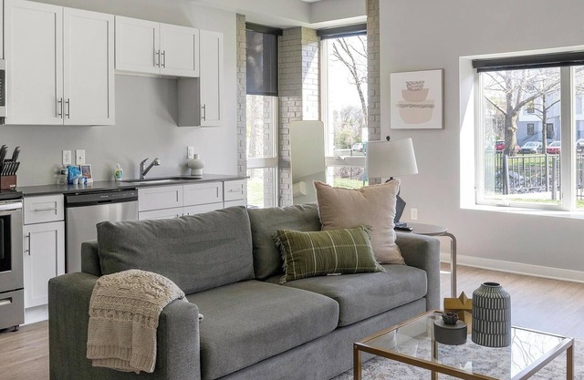 Landing at Fifty Forty Flats - 1 Bedroom in Len...