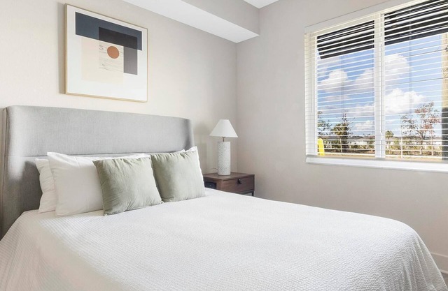 Landing at Gateway Commons - 2 Bedrooms in Elle...