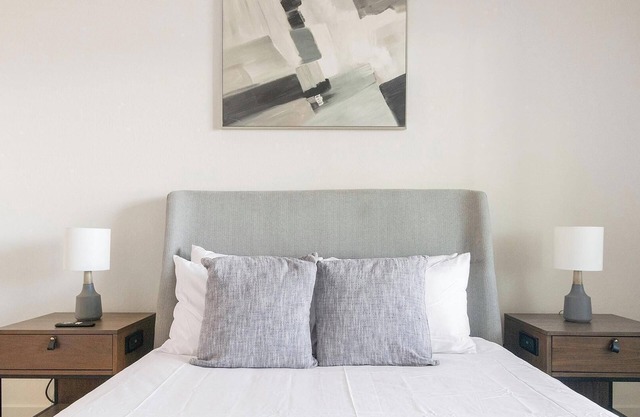 Landing at Gateway Commons - 2 Bedrooms in Elle...
